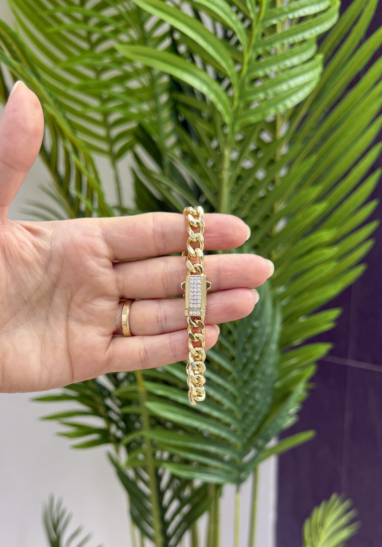VIP Özel Seri Bileklik Orta ve Kilit Detayı Taşlı Gurmet 14K Gold Renk