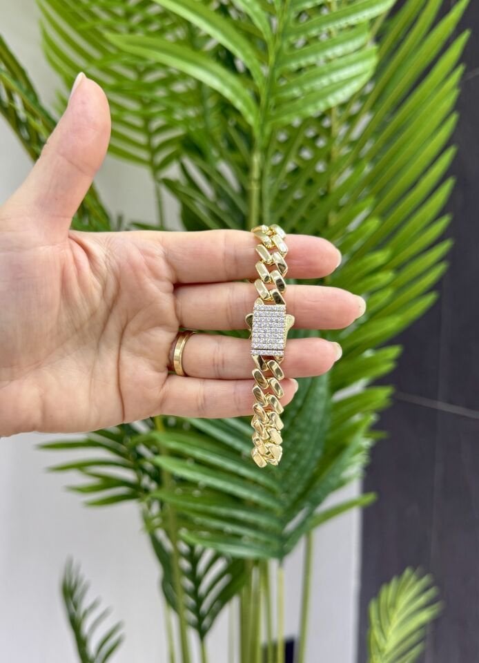 VIP Özel Seri Bileklik Kilit Detayı Taşlı ve Yassı Gurmet 14K Gold Renk