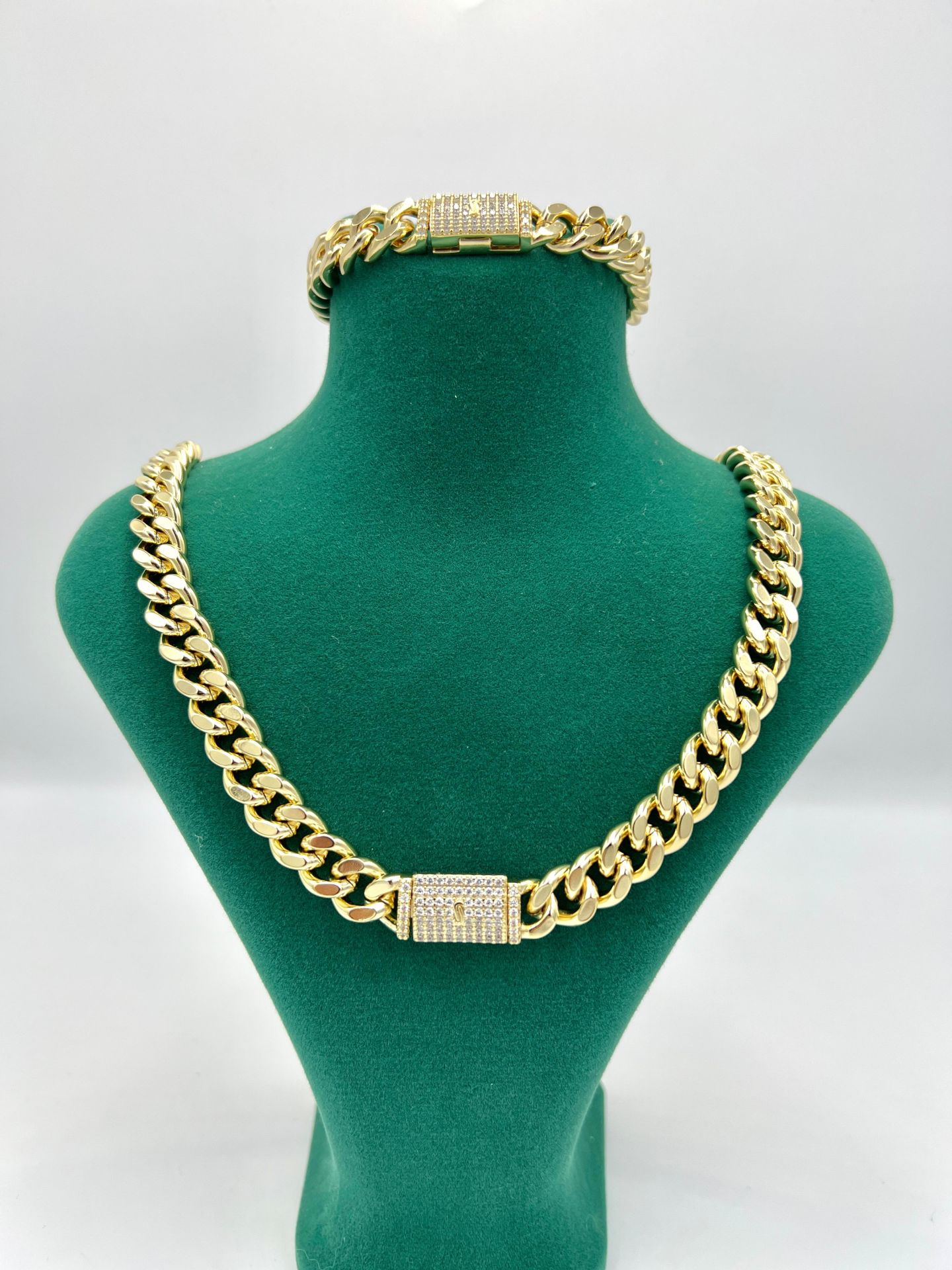 Gurmet Kalın Model Bileklik ve Kolye Set