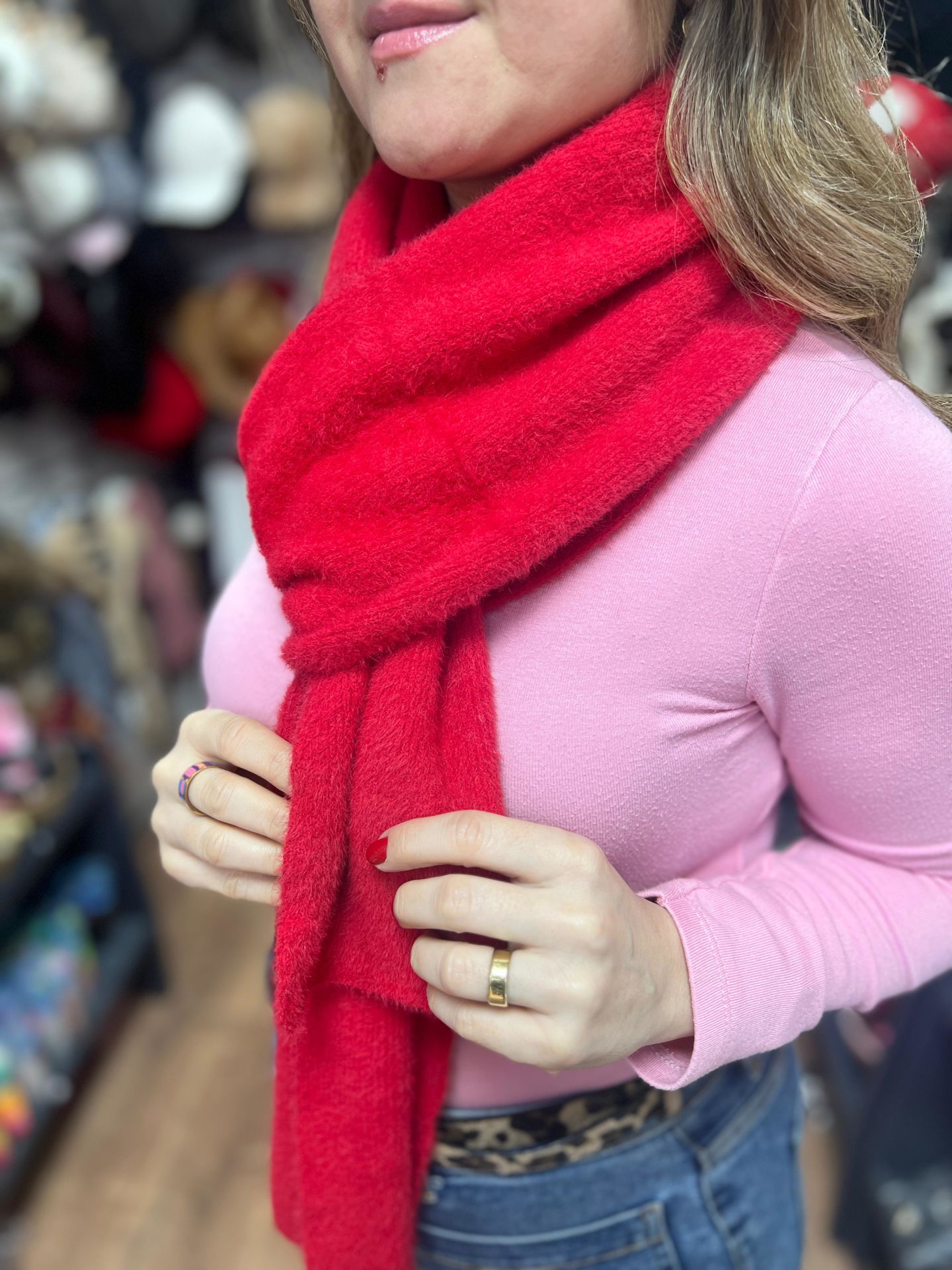 Peluş Atkı Kırmızı Renk