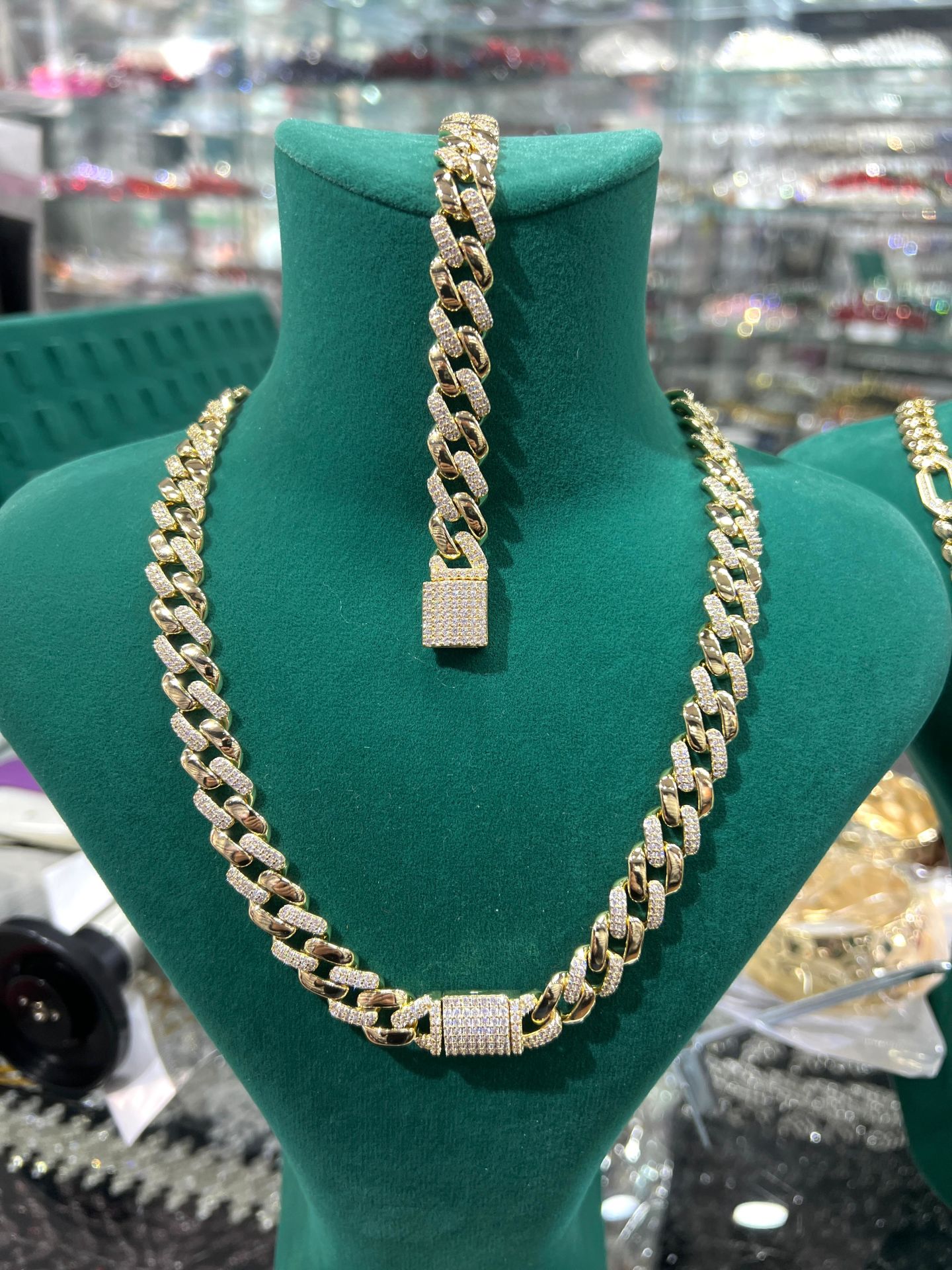 Taşlı Gurmet Model Bileklik ve Kolye Set