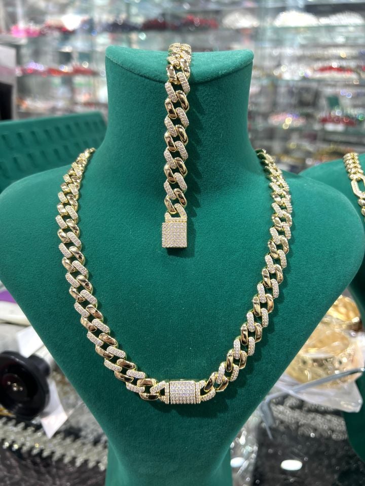 Taşlı Gurmet Model Bileklik ve Kolye Set