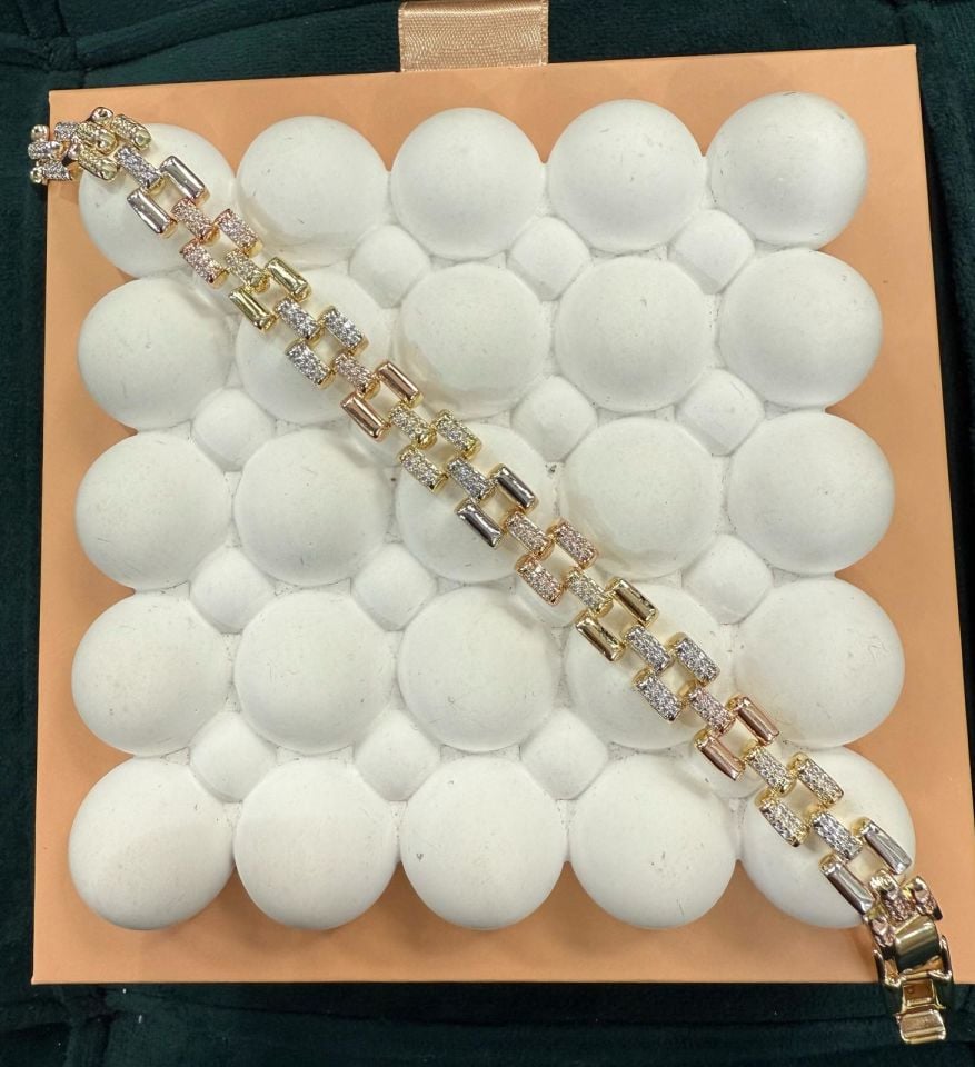 VIP Bileklik Sıralı Kare Model Çok Renkli