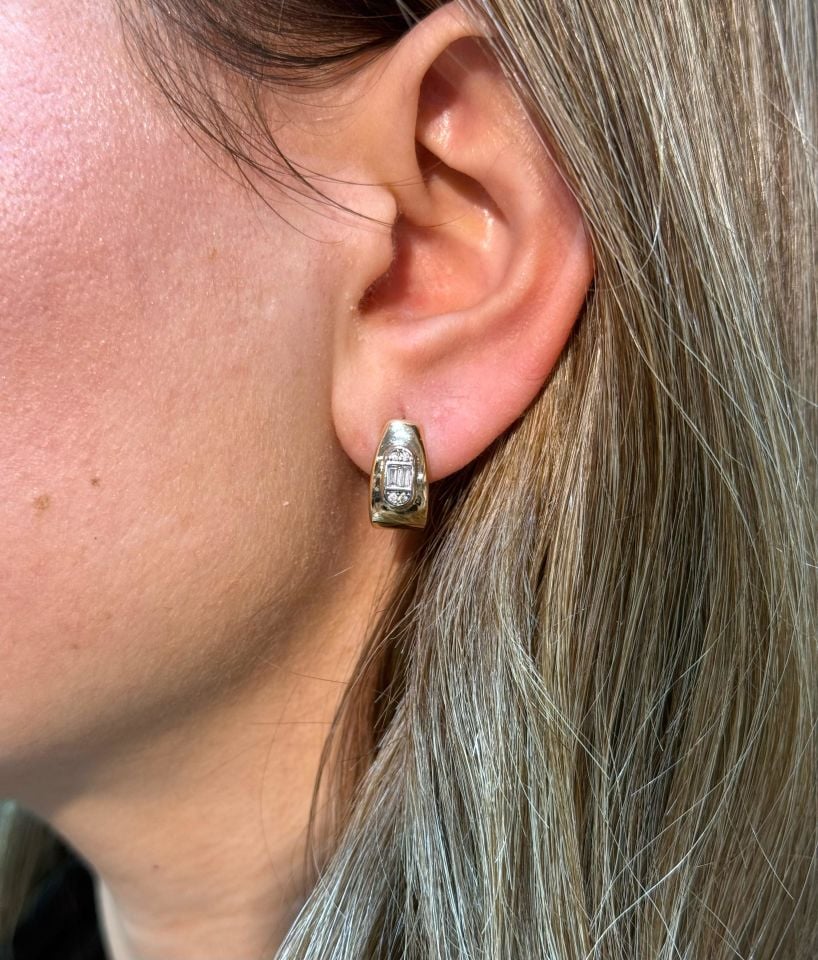 Özel Seri VIP Küpe Oval Orta Taşlı  Modell 14K  Gold Renk Kuyum Model