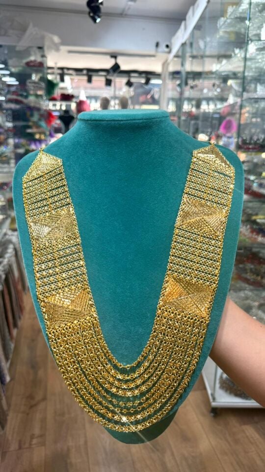 22K ALTIN KAPLAMA AKITMA KARE MODEL