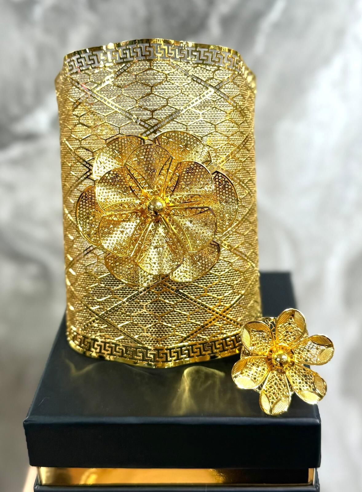 22K ALTIN KAPLAMA TÜL KELEPÇE 11 CM