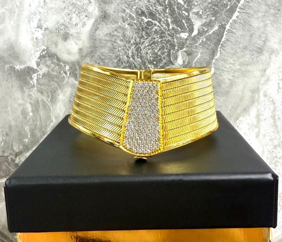 22K ALTIN KAPLAMA TRABZON HASIR KELEPÇE 8 SIRA TAŞLI 2,5 CM