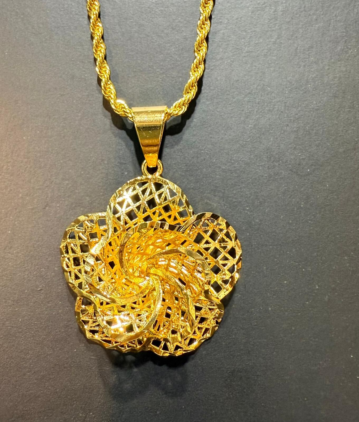 22K ALTIN KAPLAMA  FÜZYON ÇİÇEK 3 CM KÜÇÜK  KOLYE