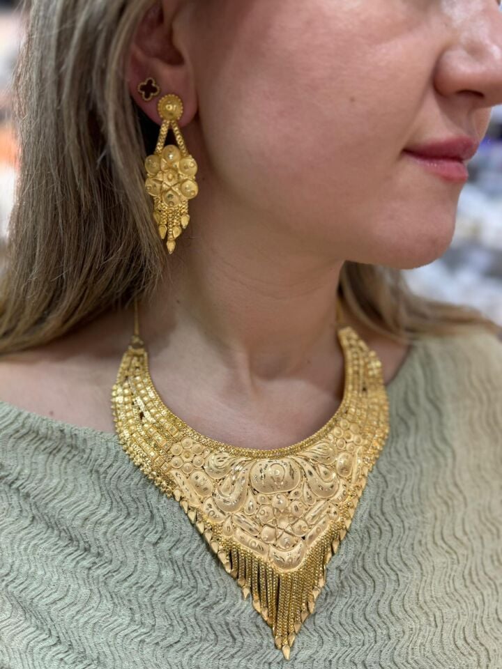 22K ALTIN KAPLAMA HİNT MODEL KOLYE KÜPE SET