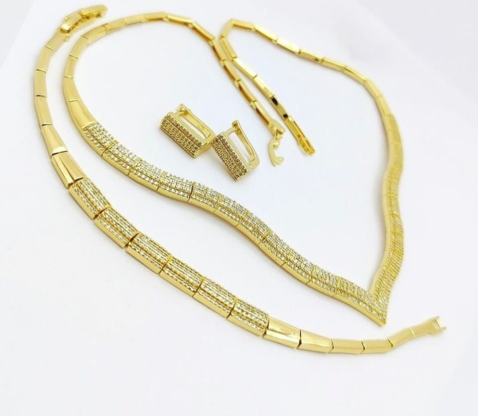 14 AYAR GOLD RENK KUYUMCU MODEL DÖKÜM ZİRKON SET