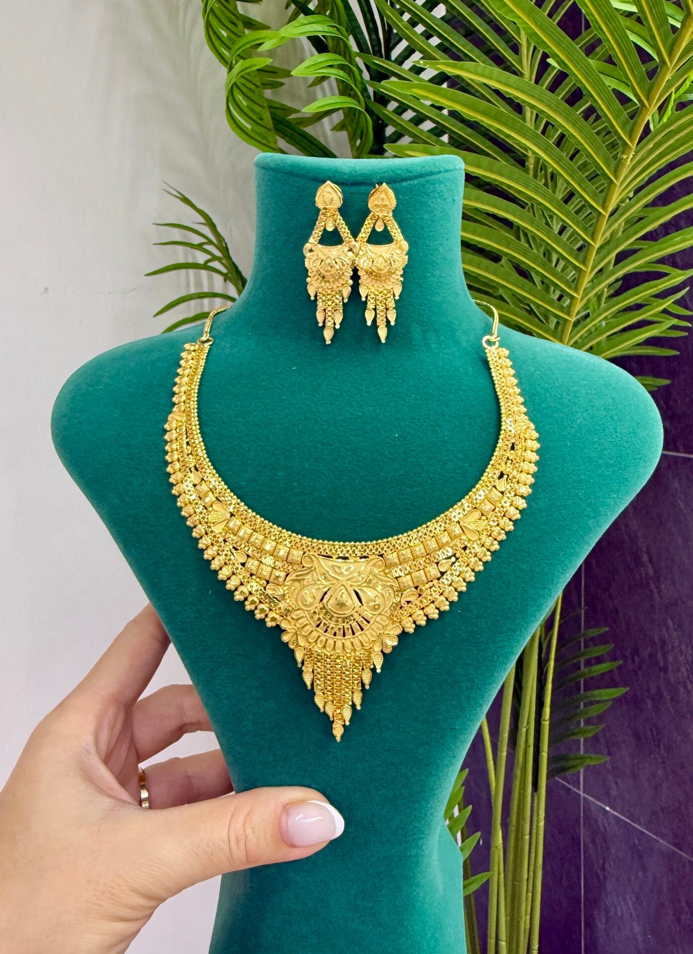 22K ALTIN KAPLAMA HİNT MODEL KOLYE KÜPE SET