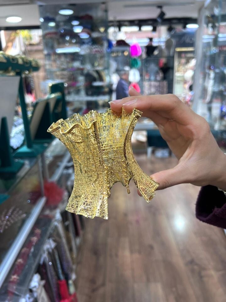 22K ALTIN KAPLAMA TÜL KELEPÇE 9 CM