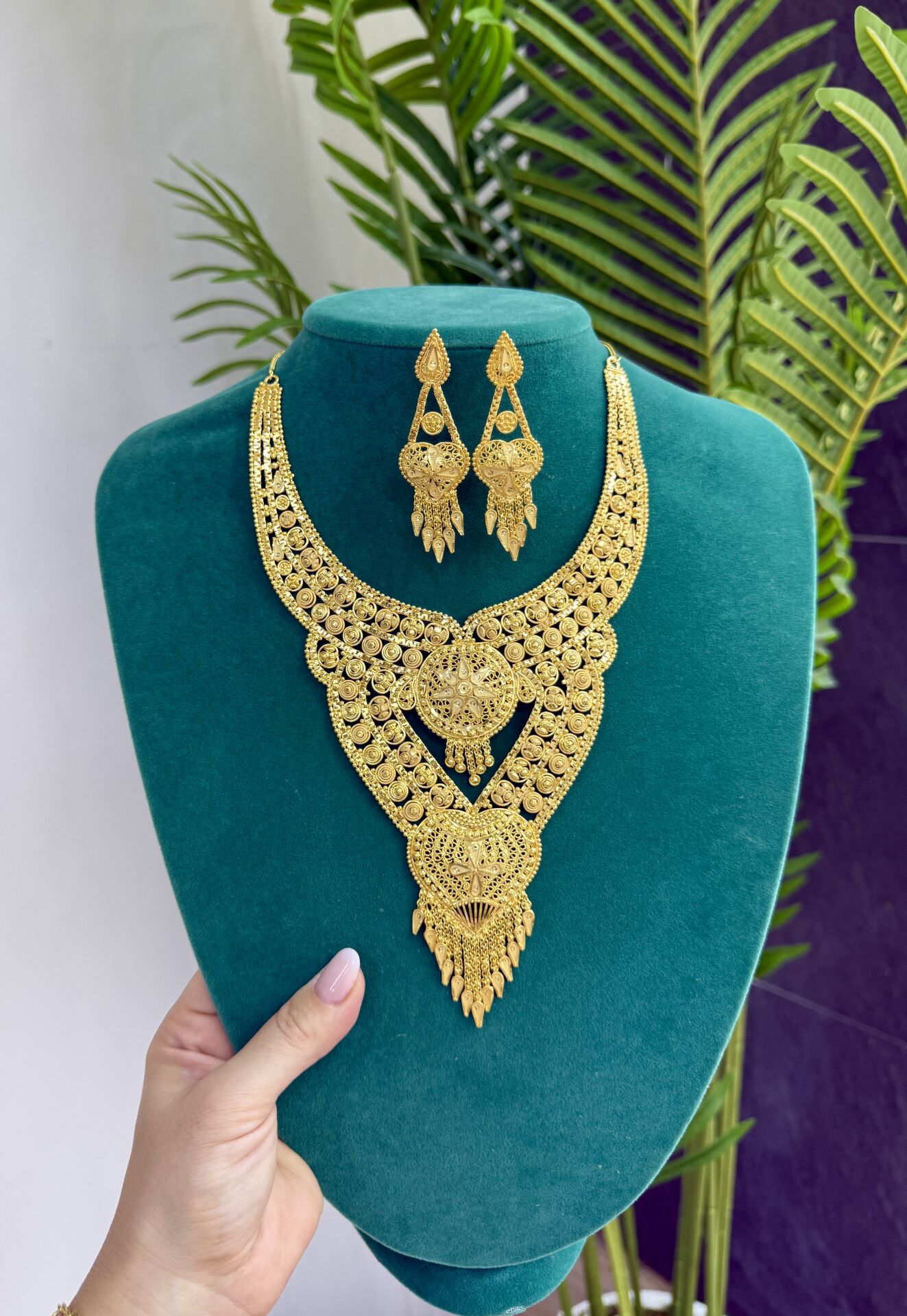 22K ALTIN KAPLAMA HİNT MODEL KOLYE KÜPE SET