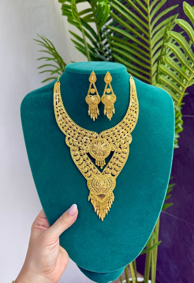 22K ALTIN KAPLAMA HİNT MODEL KOLYE KÜPE SET