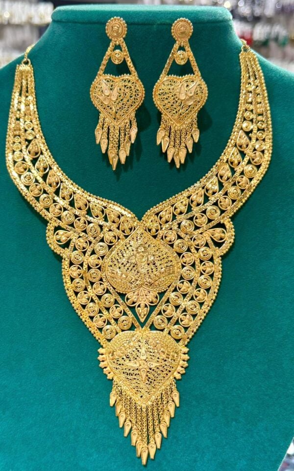 22K ALTIN KAPLAMA HİNT MODEL KOLYE KÜPE SET