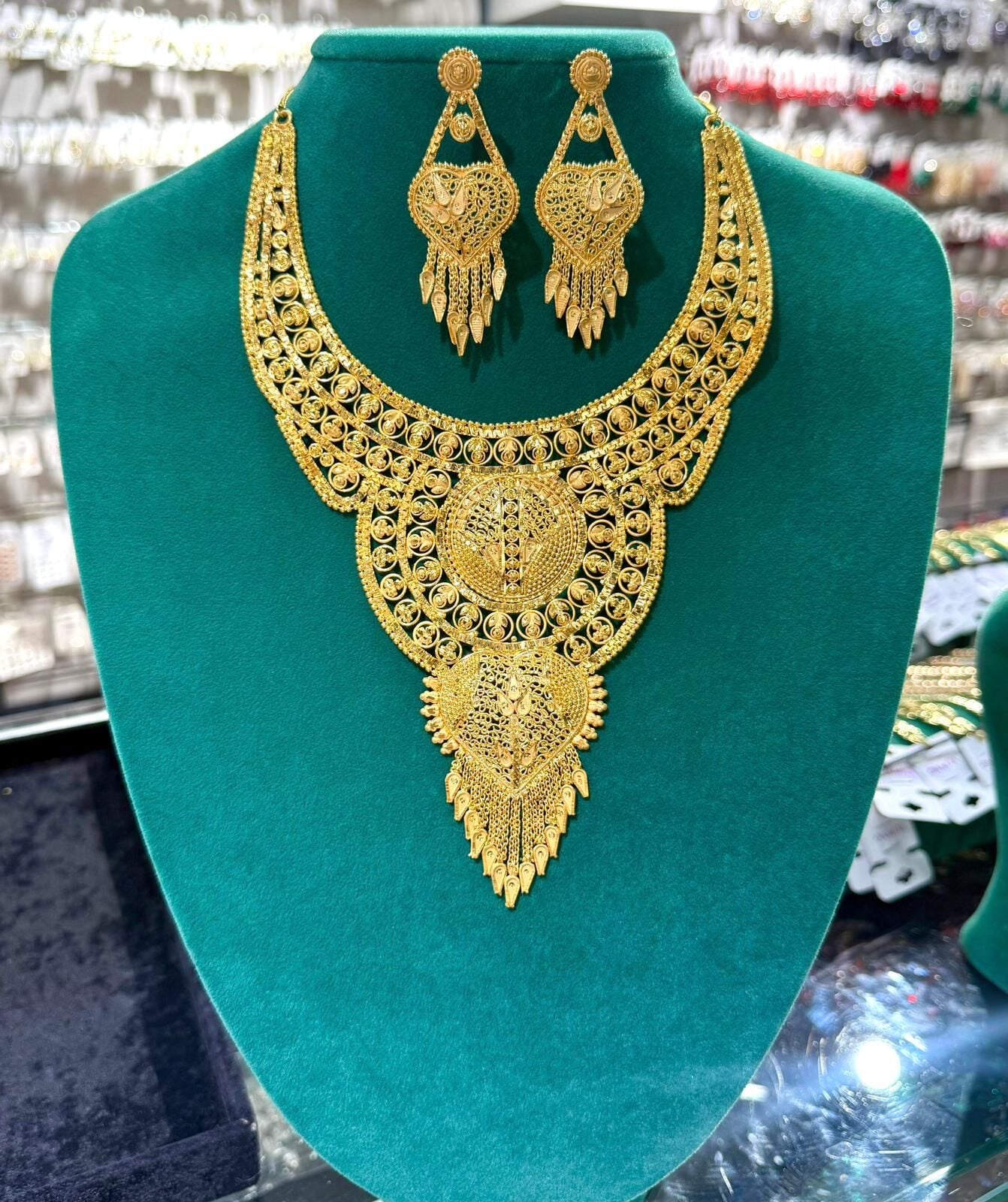 22K ALTIN KAPLAMA HİNT MODEL KOLYE KÜPE SET