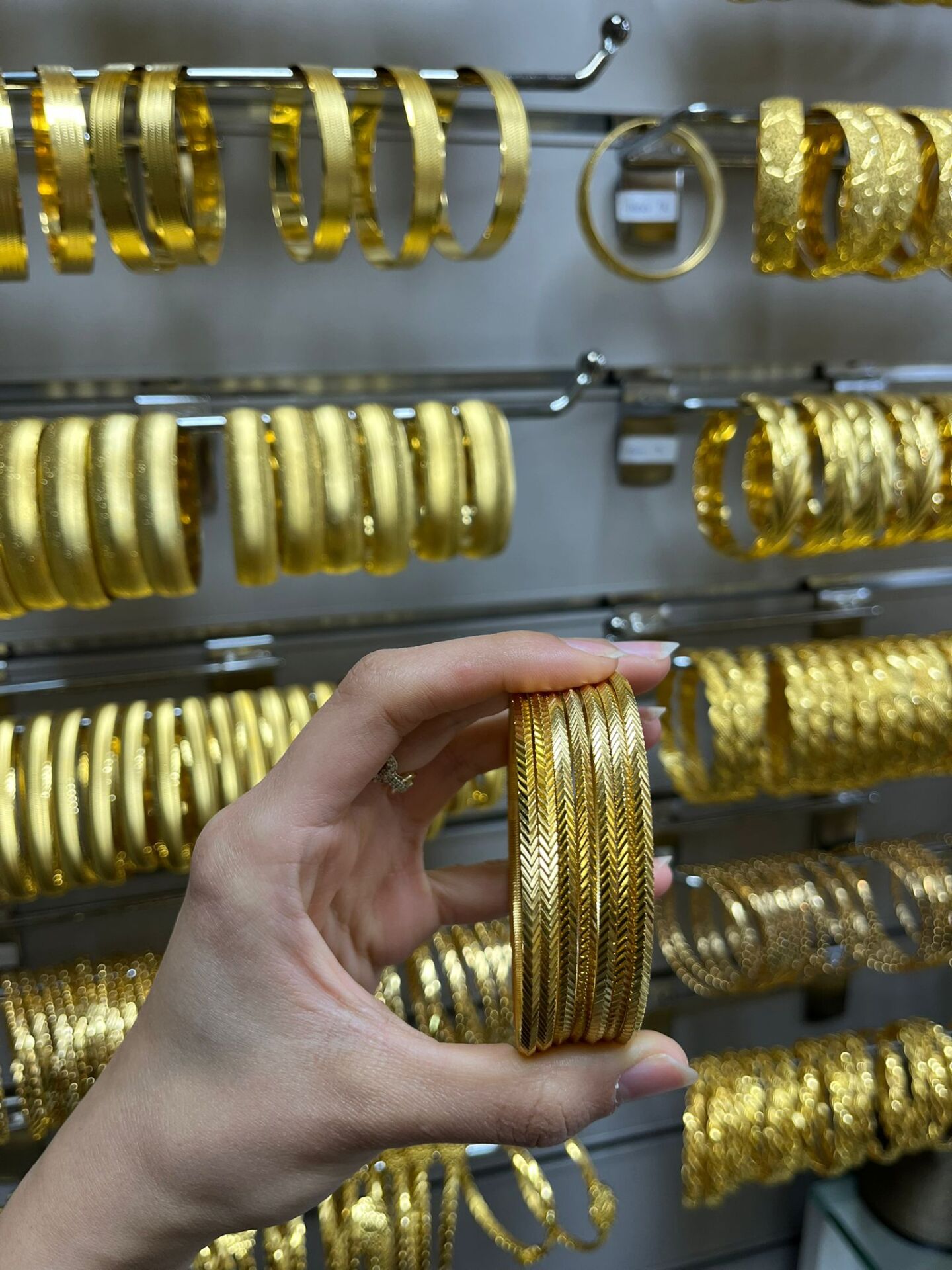 22K ALTIN KAPLAMA ORTA KALINLIK BAŞAK AJDA BİLEZİK